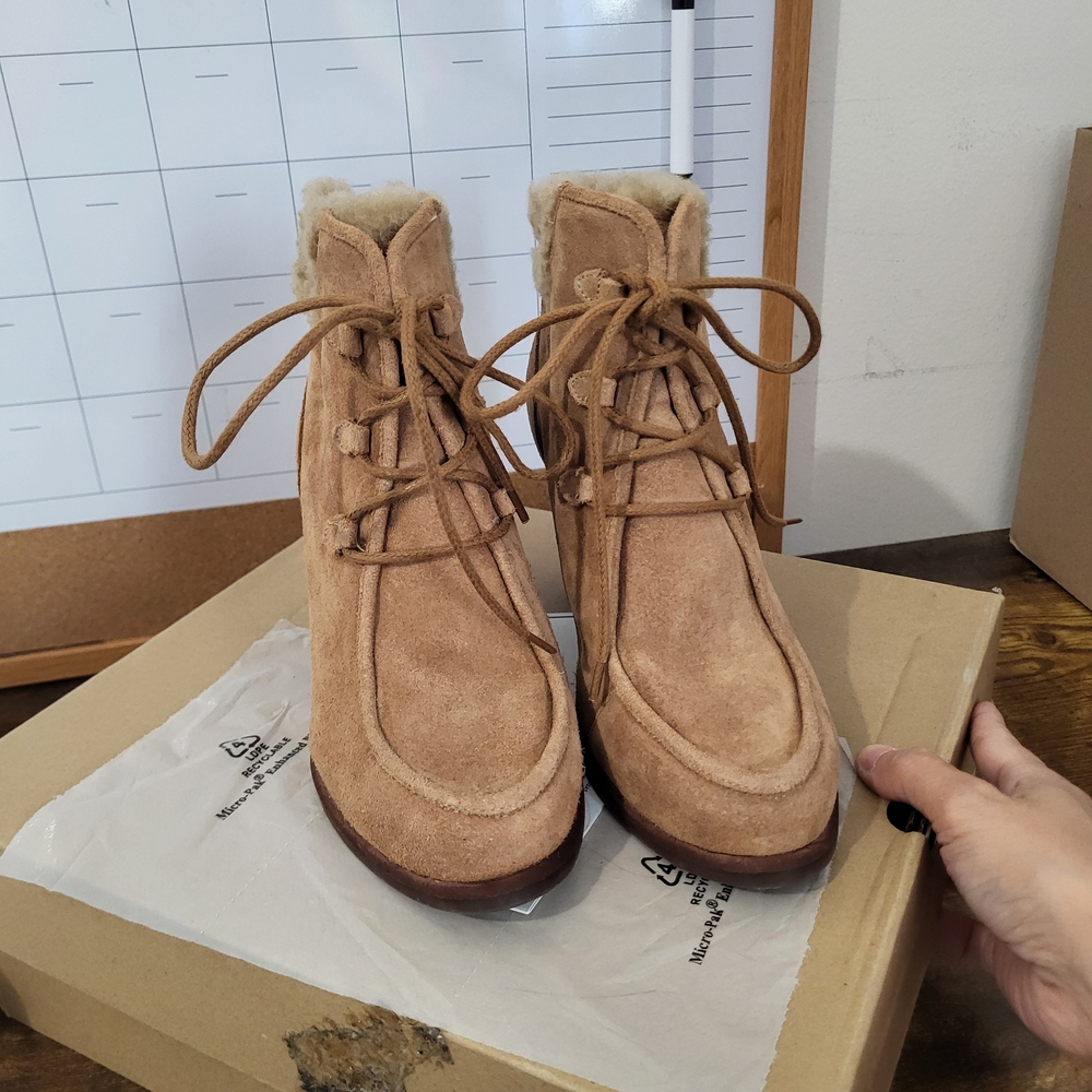 UGG Women's Lace Up Tan Suede Boots